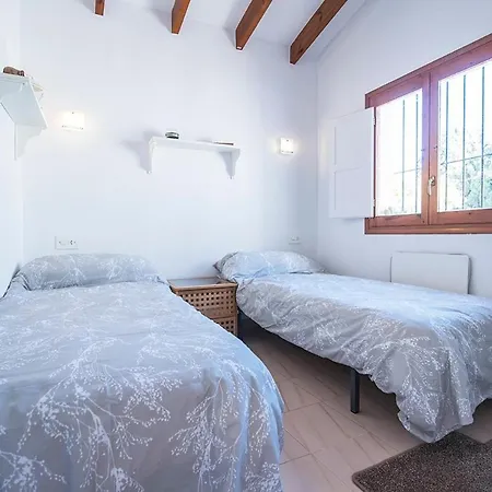 Almendros ***** * Calpe